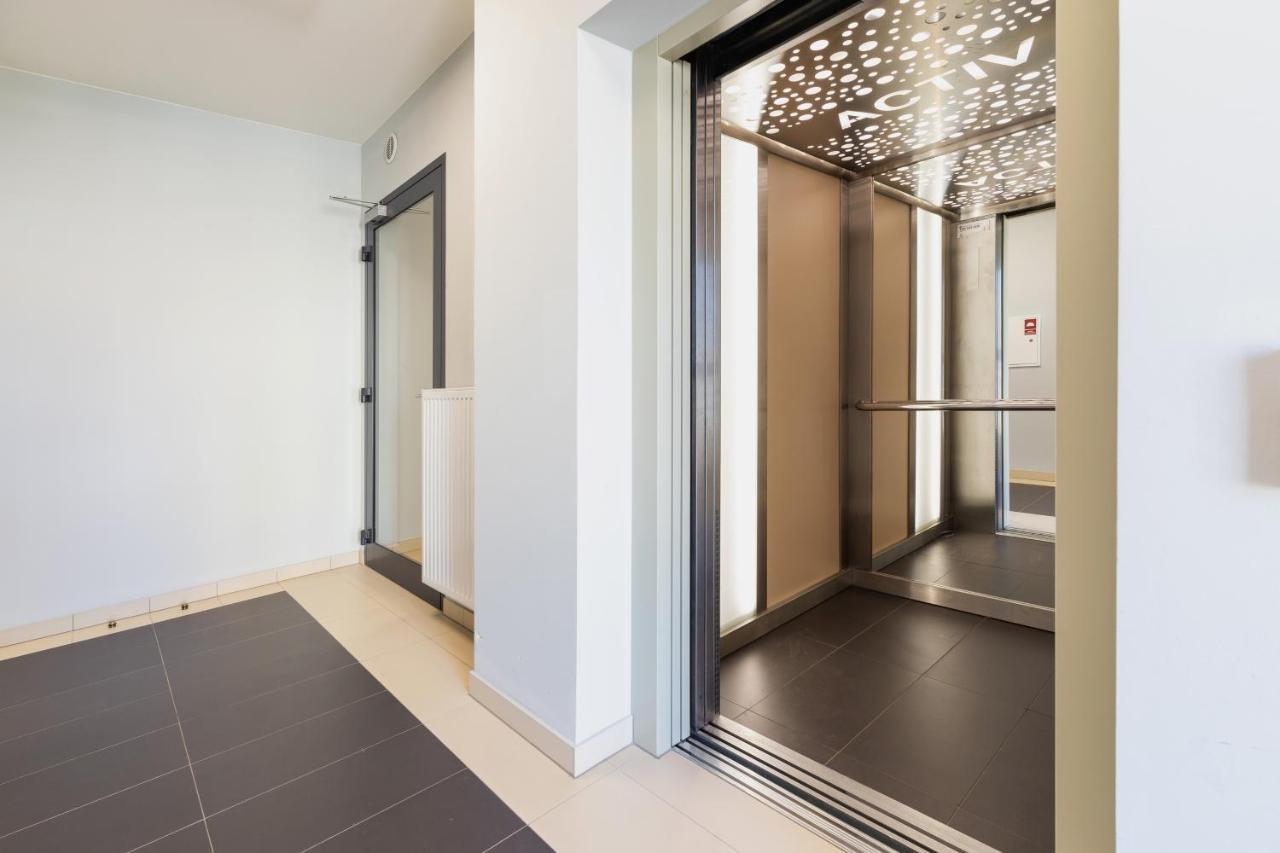 Mogilska Apartments By Renters Prestige クラクフ エクステリア 写真